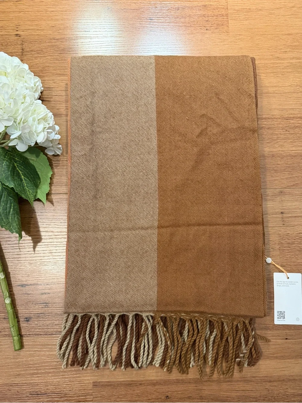 Lambswool Throw Blanket in Brown/Amber Plaid